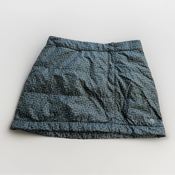 Mountain Hardwear Dresses & Skirts - MOUNTAIN HARDWEAR Trekkin Insulated Thermal Nylon Quilted Mini Skirt Sz L